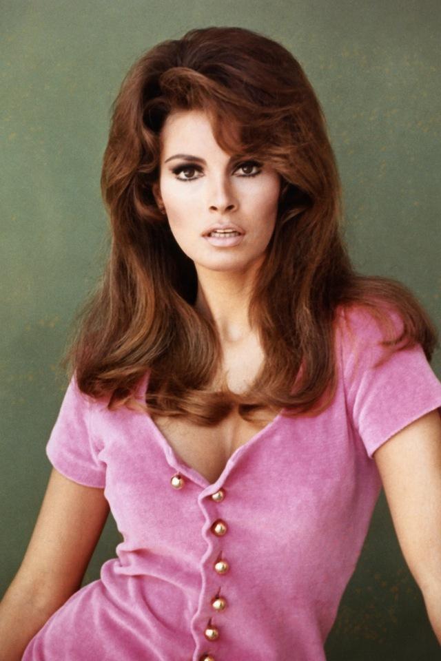 Raquel Welch: The Hollywood Legend Who Redefined Beauty, Strength, and Hollywood’s Standards
